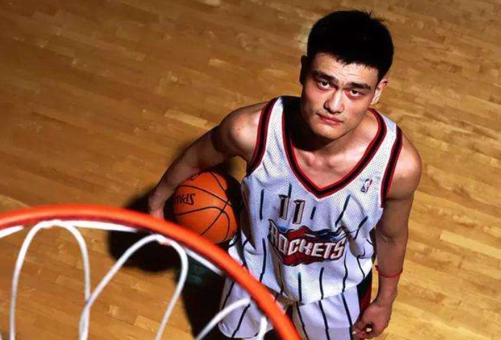 强势表现 强势表现