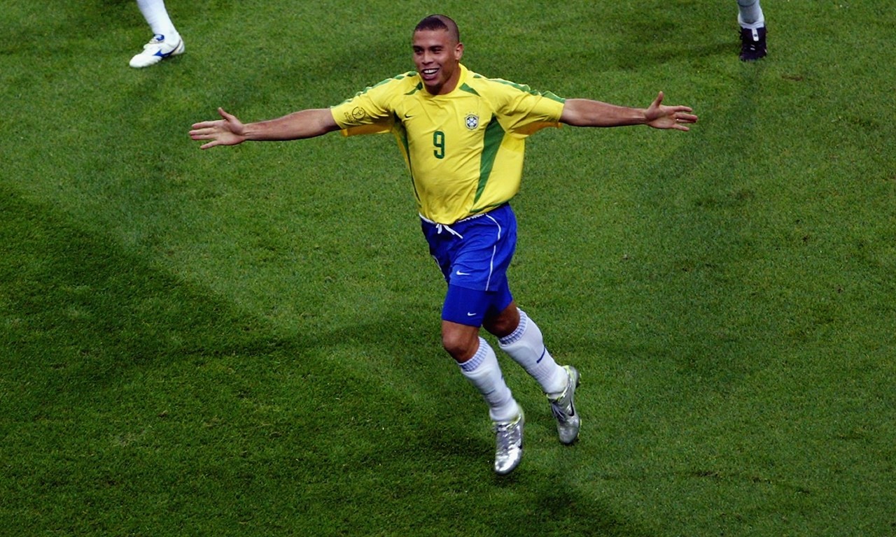 败形成鲜明 败形成鲜明