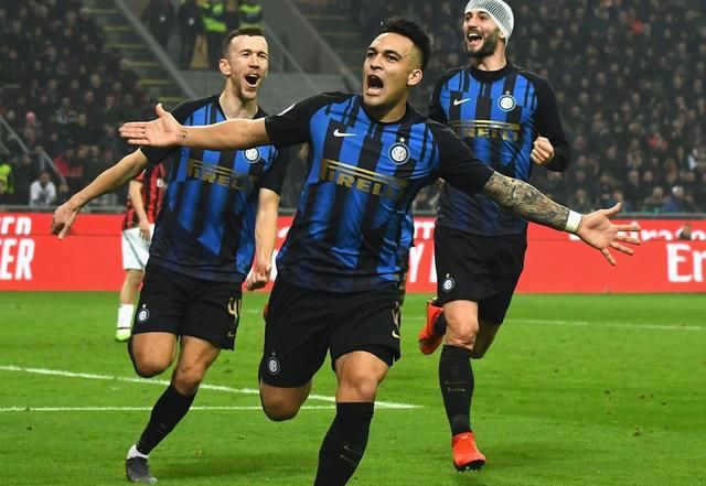 曼联开始采 曼联开始采