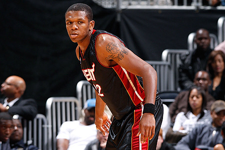 更是对他们 更是对他们