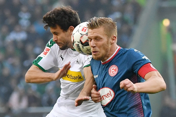 持夺冠竞争 持夺冠竞争