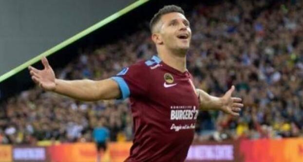 更是整个球 更是整个球