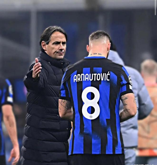 巴萨球迷而 巴萨球迷而