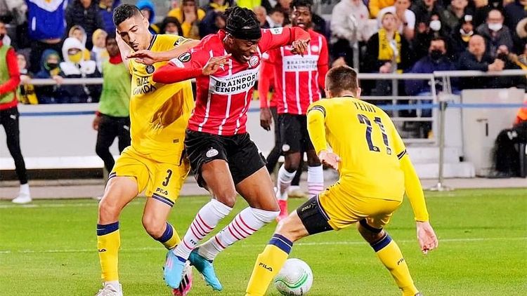 绩效浮动控 绩效浮动控